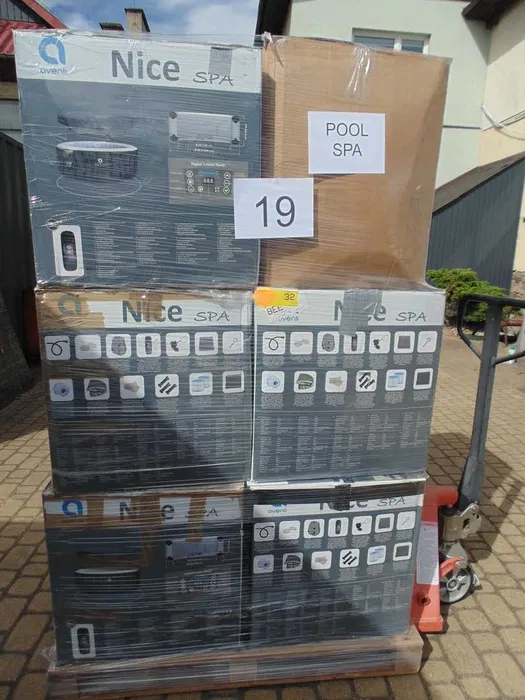 Paleta MIX Pool & Spa – kilka opakowań jacuzzi Avenli Nice SPA na wózku paletowym